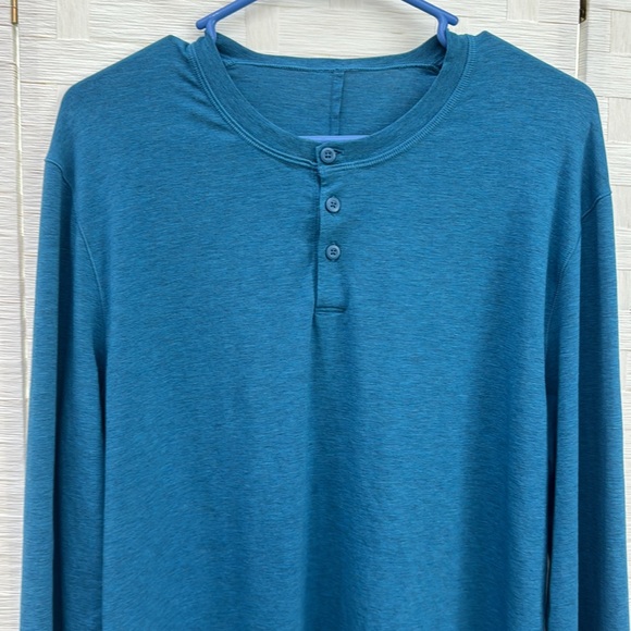 Lululemon 5 Year Basic Long Sleeve Henley - Picture 3 of 10